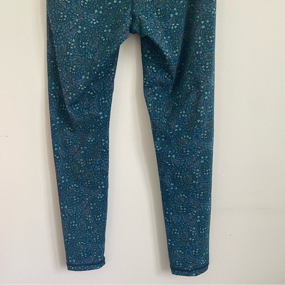 Zyia Active Abstract Floral Print Tight Legging • Blue Turquoise • size US 4 - Picture 6 of 10